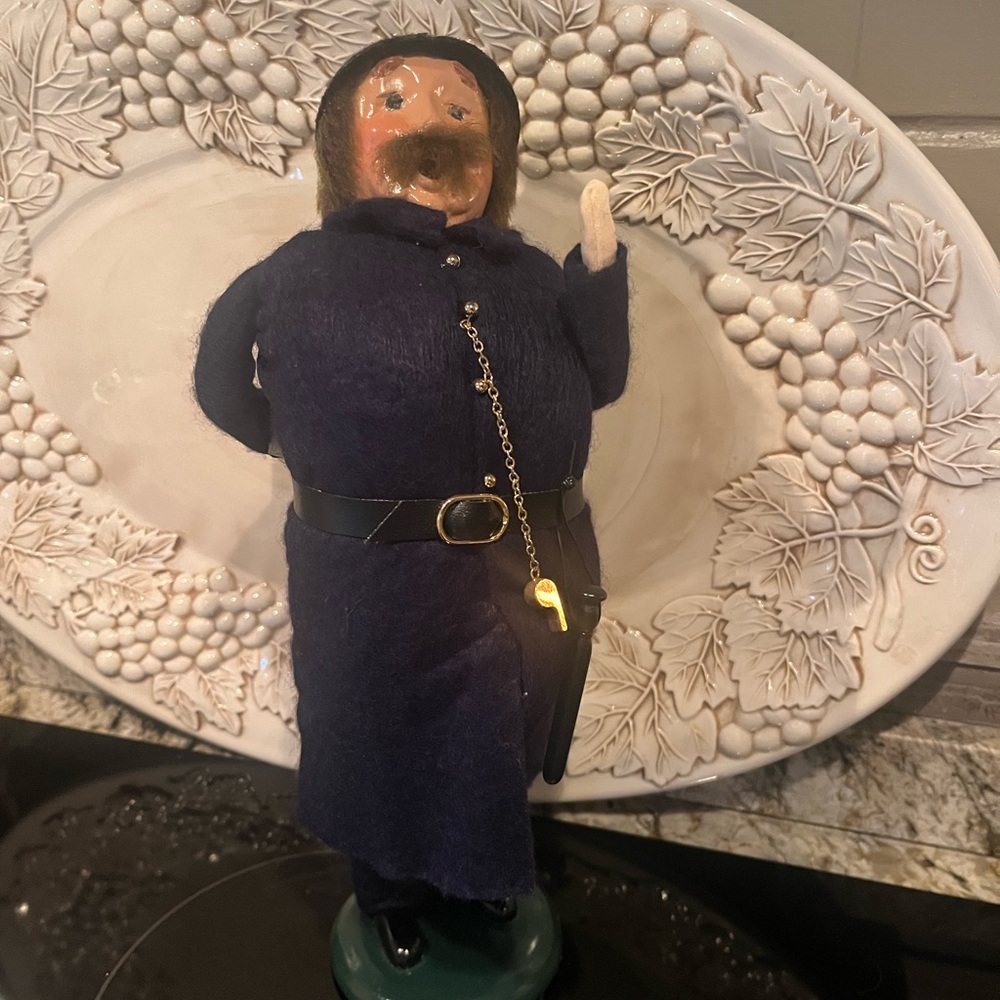 Byers Choice Caroler 1994 Bobby  Constable Policeman Whistle -Rare Large Present